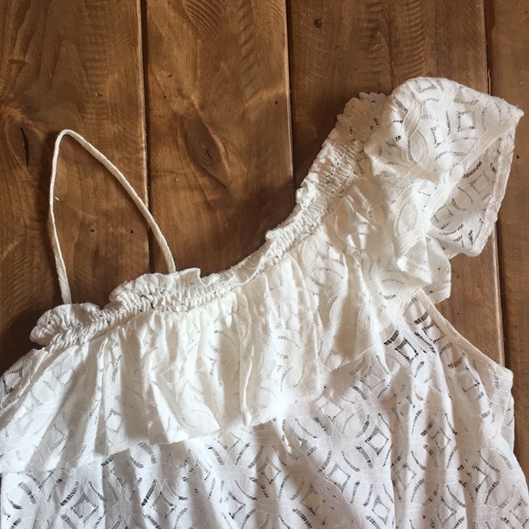 Lace tank top - Picture 2 of 3